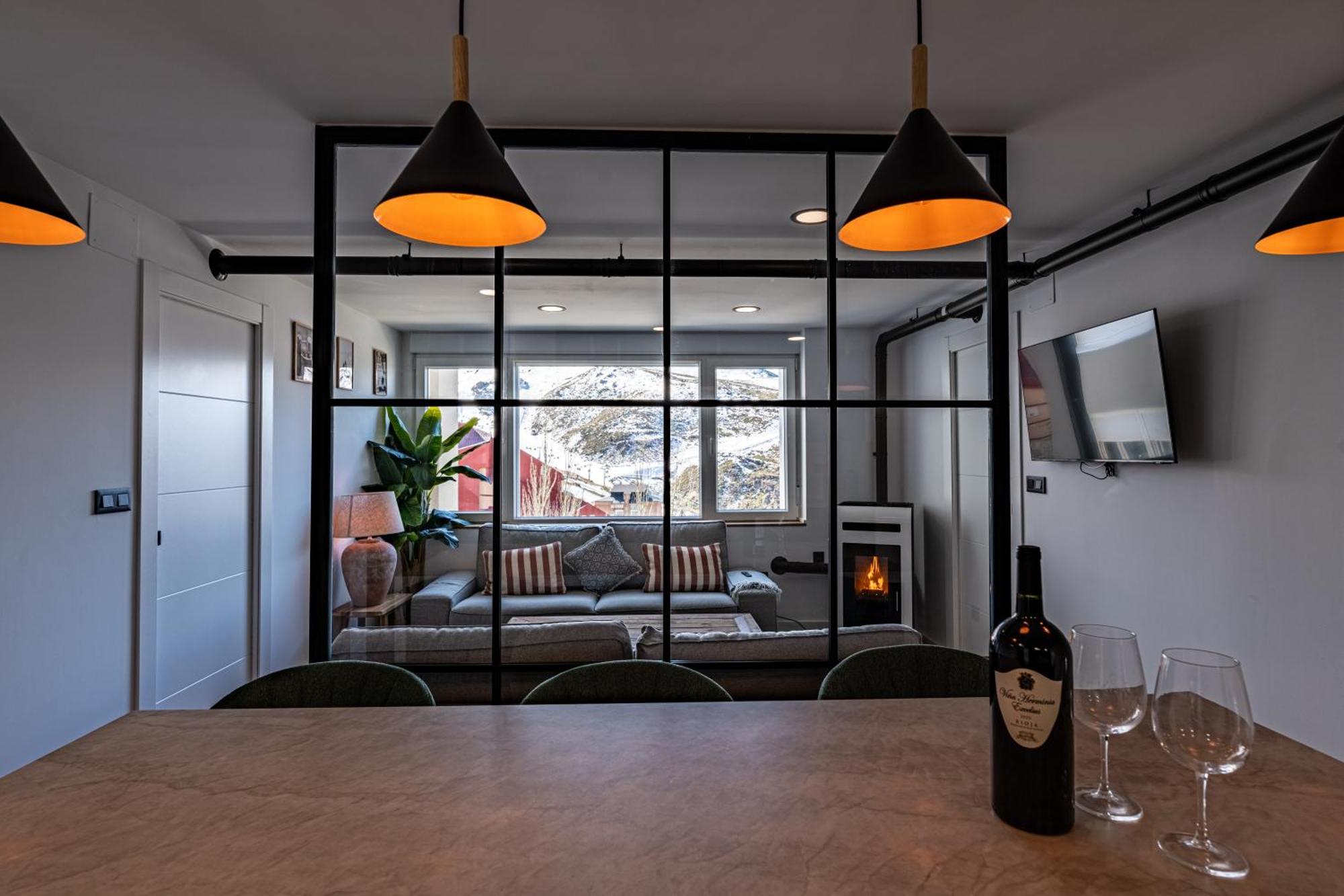 Luxury Refurnished Apartment With Private Parking Close To Ski Slopes Sierra Nevada Eksteriør bilde