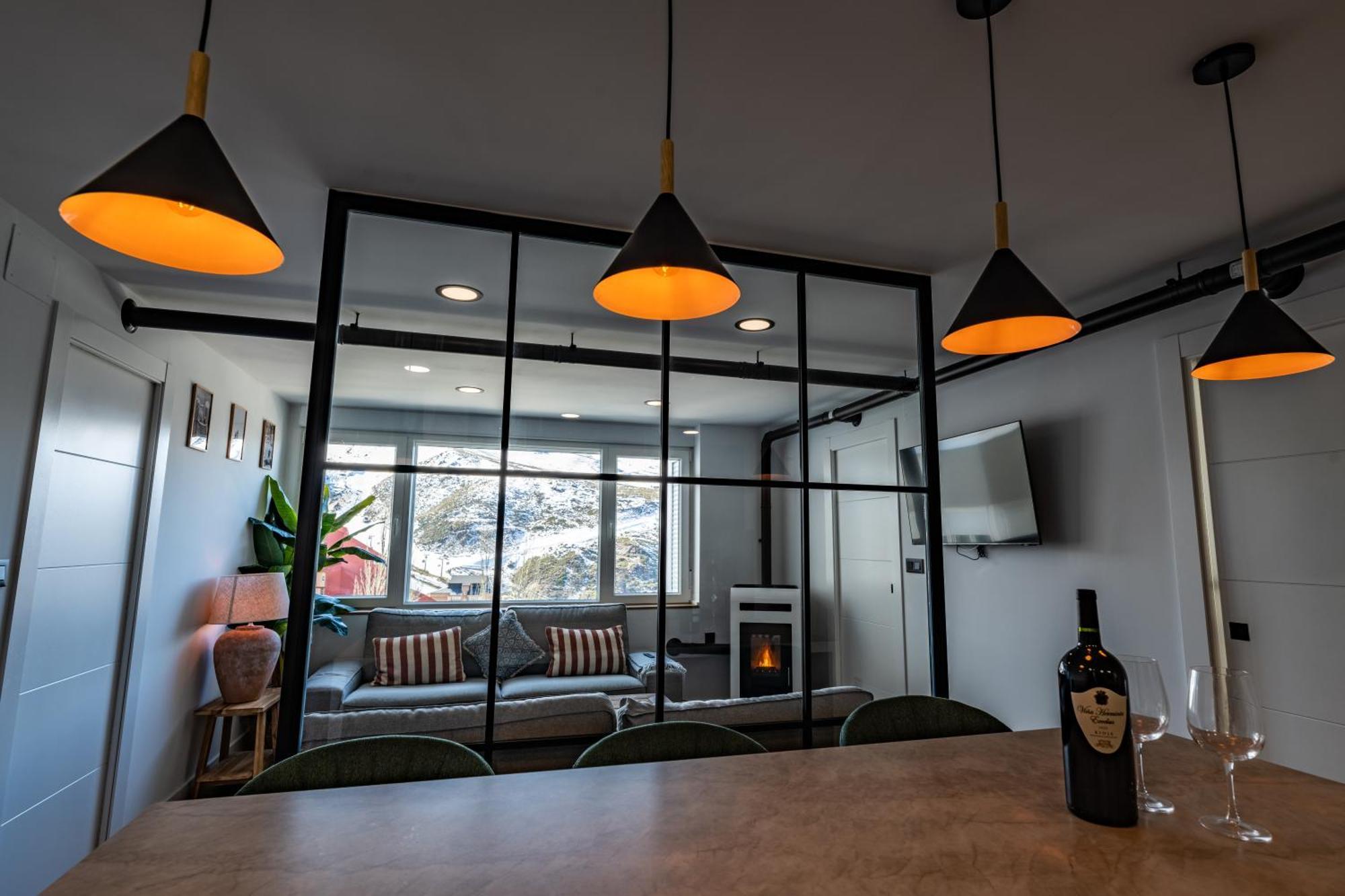 Luxury Refurnished Apartment With Private Parking Close To Ski Slopes Sierra Nevada Eksteriør bilde