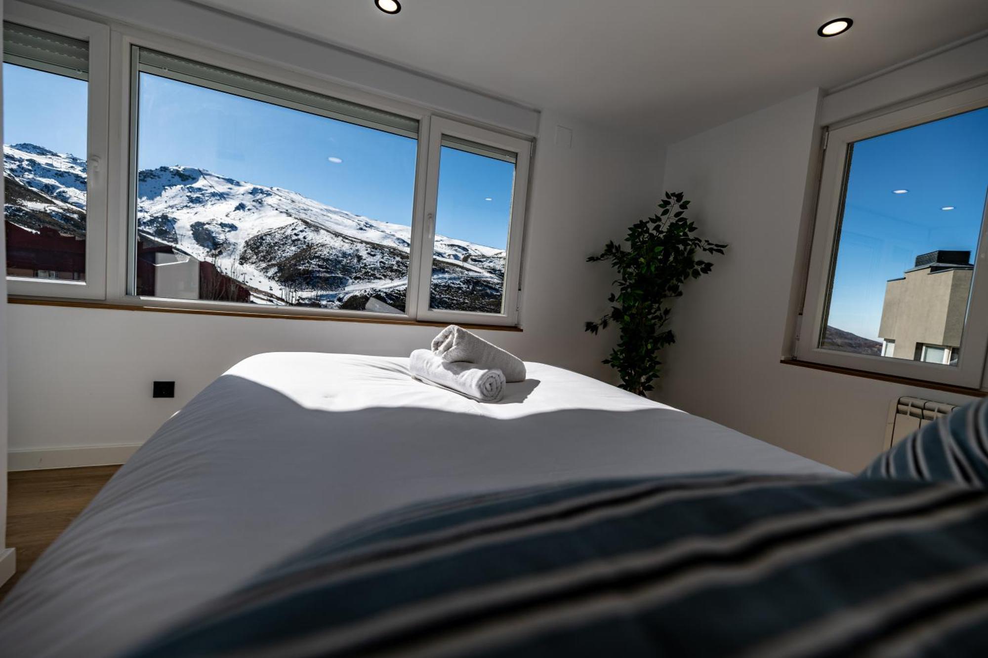 Luxury Refurnished Apartment With Private Parking Close To Ski Slopes Sierra Nevada Eksteriør bilde